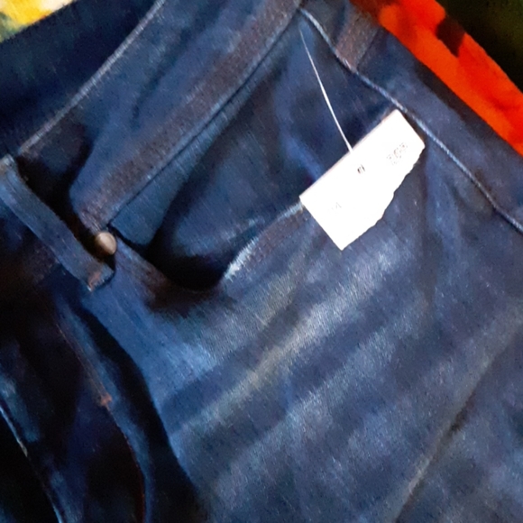 The Girlfriend Jeans Brand - Picture 4 of 4